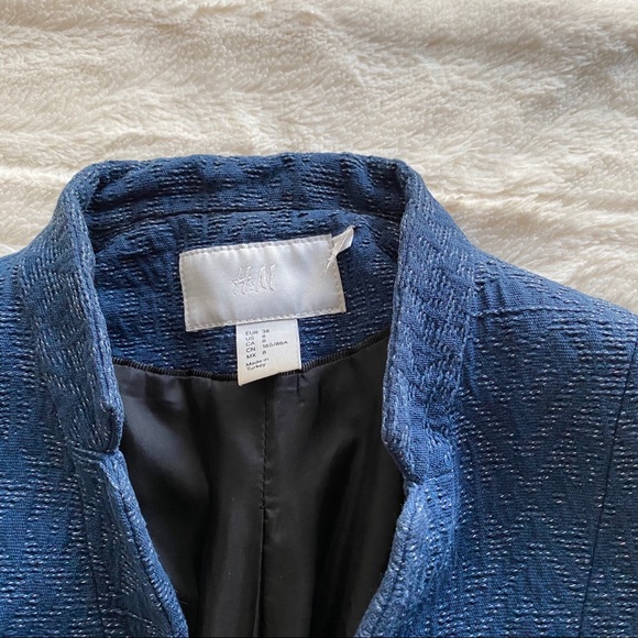 H&M Blazer - Picture 2 of 6